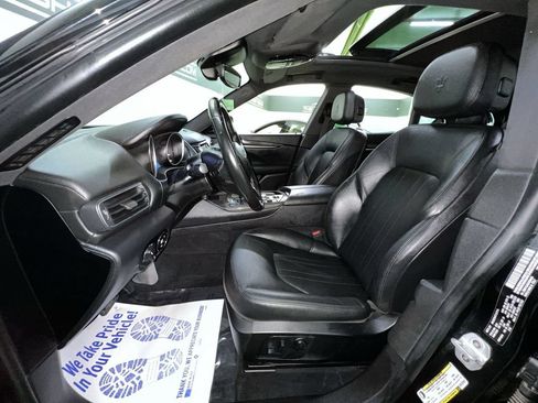 Used 2018 Maserati Levante AWD/4WD image 17