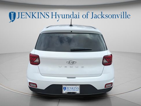 New 2026 Hyundai Venue SE FWD image 4