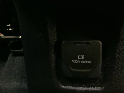 Used 2024 GMC Terrain AT4 w/ Tech Package AWD/4WD image 18