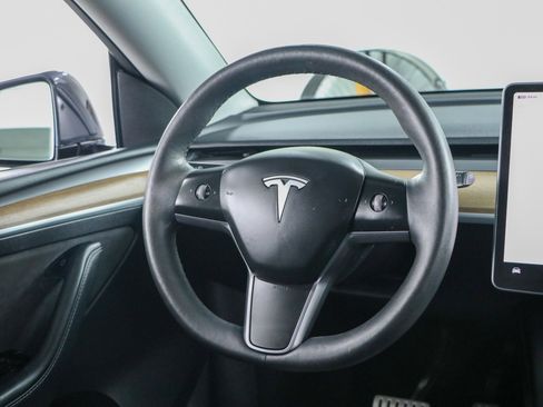 Used 2023 Tesla Model Y Performance AWD/4WD image 12