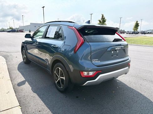 Used 2025 Kia Niro EX FWD image 6