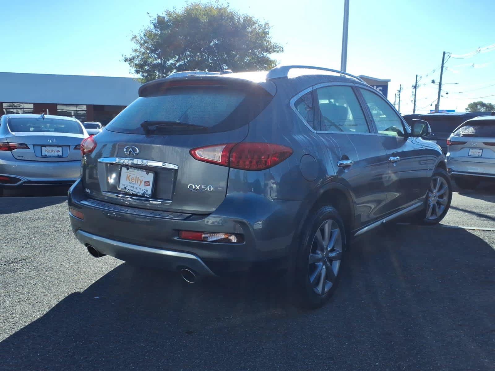 Certified 2017 INFINITI QX50 AWD w/ Premium Package image 4