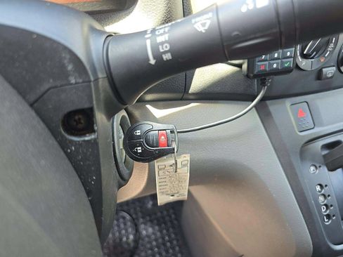 Used 2021 Nissan NV200 SV w/ Sliding Door Glass Package FWD image 14