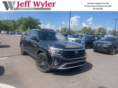 Used 2024 Volkswagen Atlas Cross Sport SE w/ Panoramic Sunroof Package