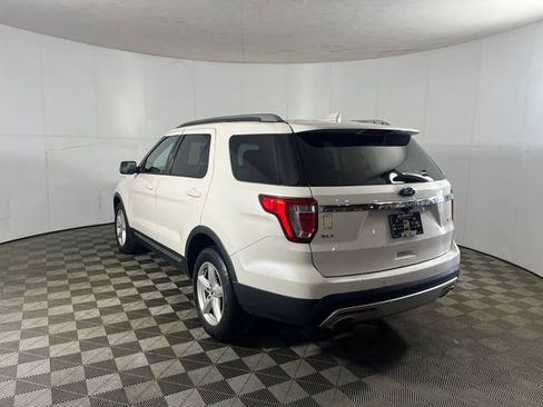 Used 2016 Ford Explorer XLT w/ Equipment Group 202A AWD/4WD image 6