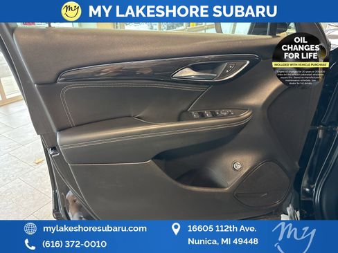 Used 2023 Buick Envision Preferred image 11