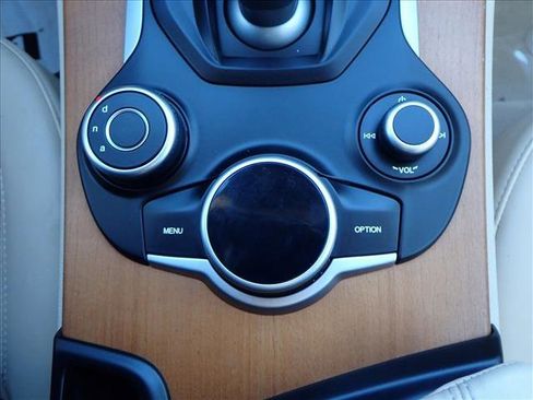 Used 2019 Alfa Romeo Stelvio Ti Lusso w/ Quick Order Package 22X Lusso image 24