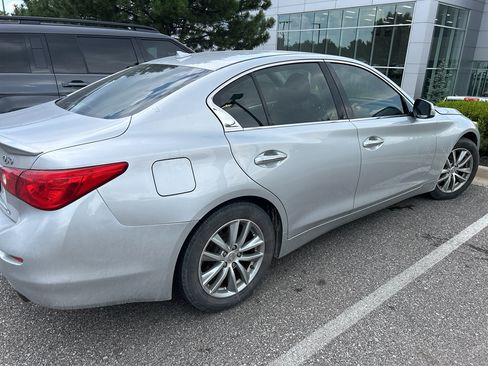 Used 2015 INFINITI Q50 Premium w/ Navigation Package AWD/4WD image 4
