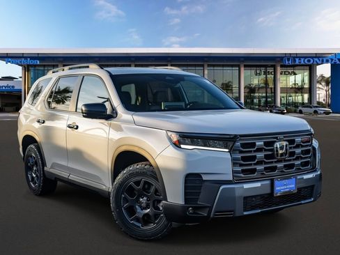 New 2026 Honda Pilot TrailSport image 1