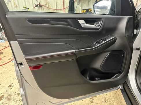 Used 2023 Ford Escape ST-Line w/ Tech Pack #1 image 11