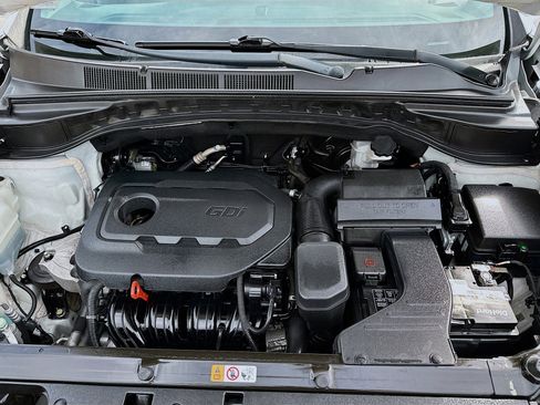 Used 2018 Hyundai Santa Fe Sport image 34