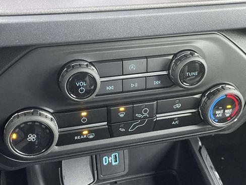 New 2025 Ford Bronco 2-Door image 23