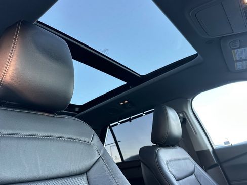 Used 2020 Ford Explorer Limited w/ Class III Trailer Tow Package image 19