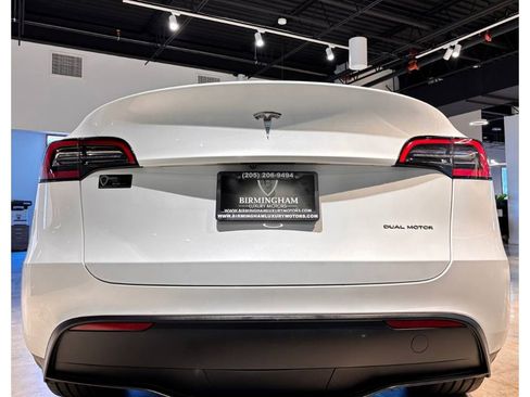 Used 2023 Tesla Model Y Long Range image 13