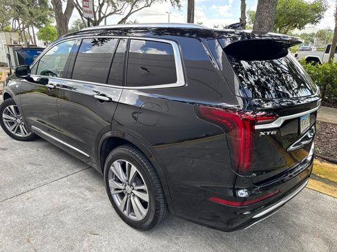 Used 2020 Cadillac XT6 Premium Luxury FWD image 7