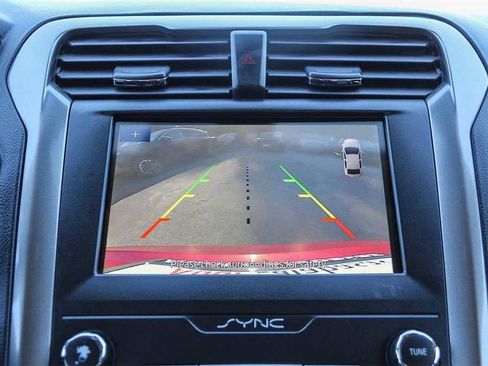 Used 2019 Ford Fusion SEL image 22