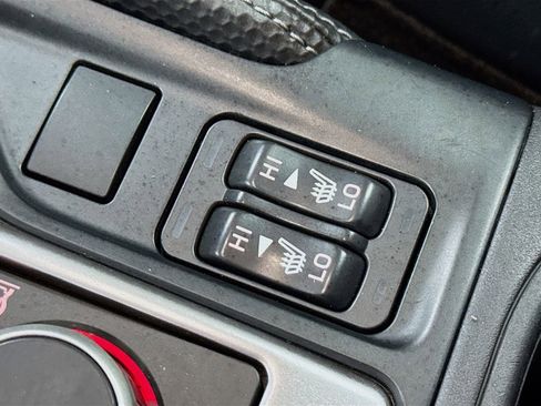 Used 2021 Subaru Forester Limited image 18