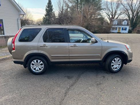 Used 2005 Honda CR-V EX image 8