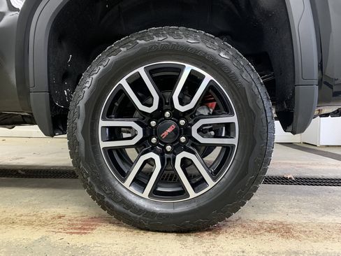 New 2026 GMC Sierra 1500 AT4 w/ Technology Package image 11