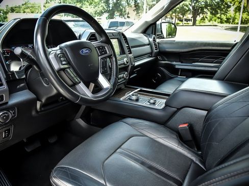 Used 2021 Ford Expedition Platinum image 14