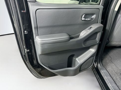 Used 2026 Nissan Frontier SV RWD image 27