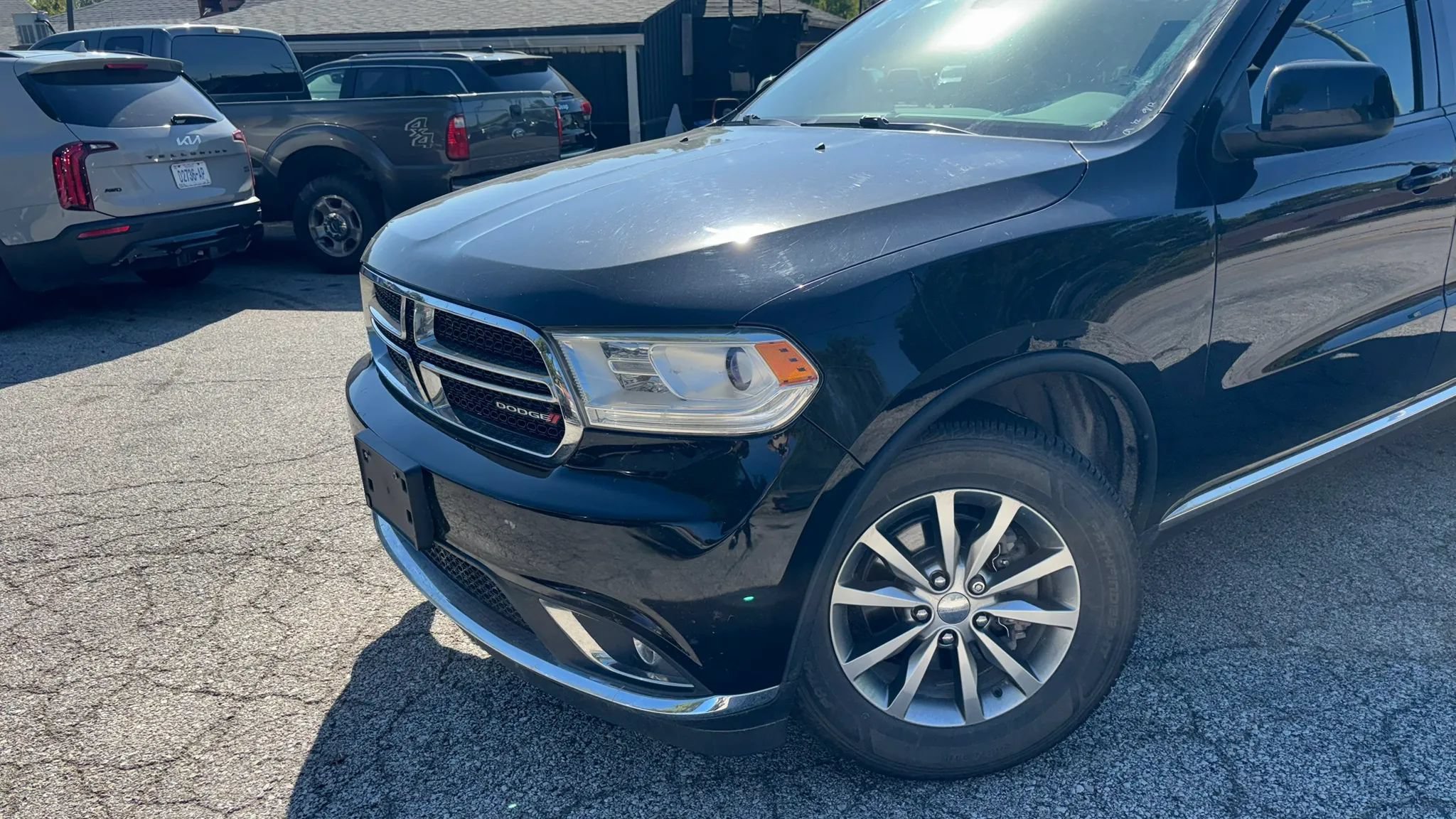 Used 2018 Dodge Durango SXT w/ 3rd Row Seating Group AWD/4WD image 2