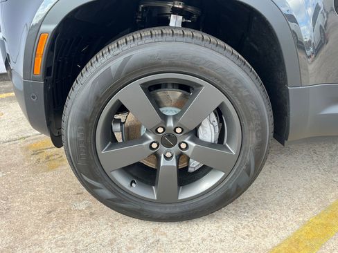 New 2026 Land Rover Defender 110 S image 30