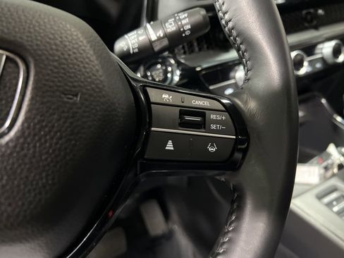 Used 2025 Honda CR-V EX-L image 26