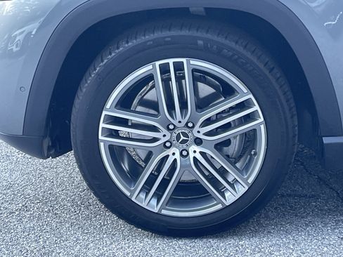 Certified 2025 Mercedes-Benz GLS 450 4MATIC image 17