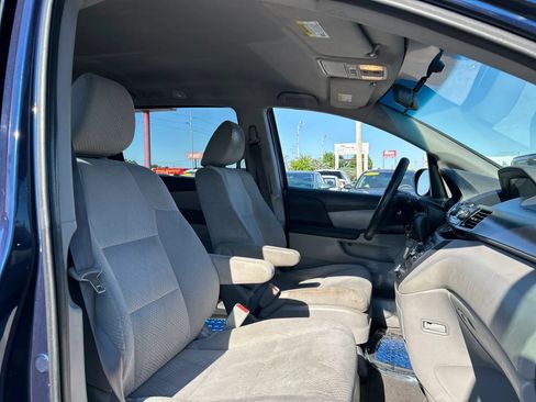 Used 2015 Honda Odyssey LX image 38