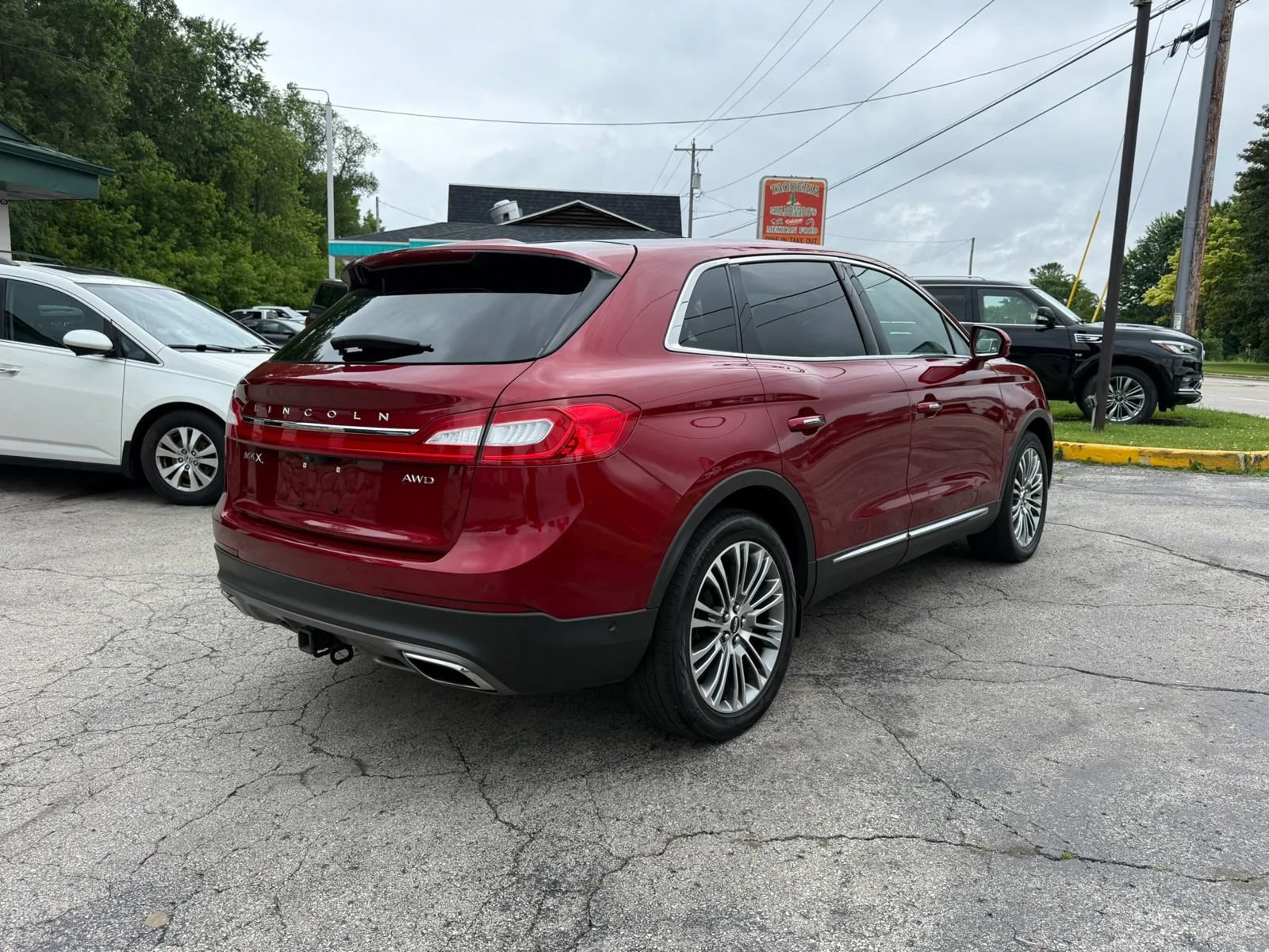 Used 2016 Lincoln MKX Reserve w/ Technology Package AWD/4WD image 5