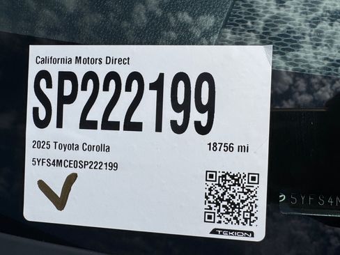 Used 2025 Toyota Corolla SE FWD image 17