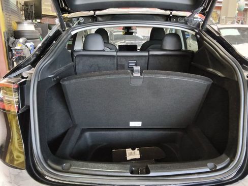 Used 2023 Tesla Model Y Long Range image 6