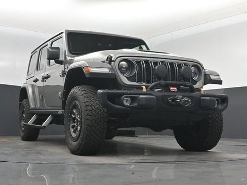 Used 2023 Jeep Wrangler Unlimited Rubicon 392 w/ Trailer Tow Package AWD/4WD image 32