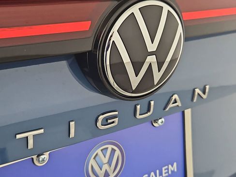 New 2026 Volkswagen Tiguan SE AWD/4WD image 11