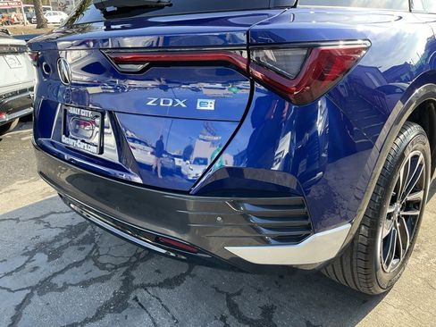 Used 2024 Acura ZDX A-Spec image 81