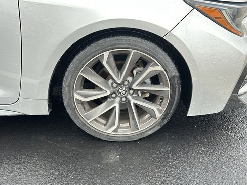 Used 2021 Toyota Corolla SE w/ SE Premium Package image 13