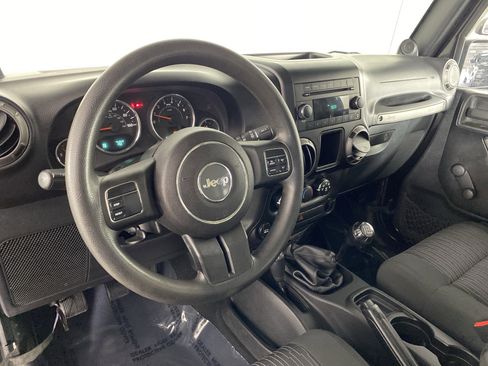 Used 2011 Jeep Wrangler Sport AWD/4WD image 29