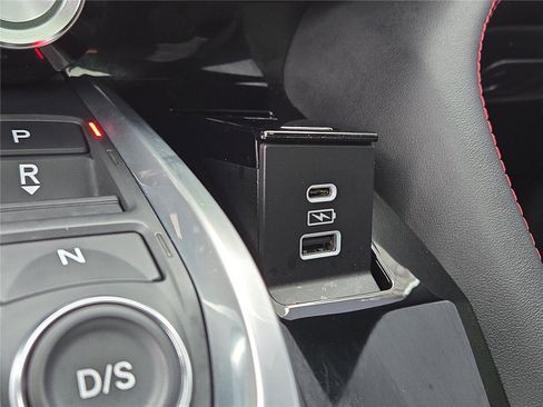 Used 2022 Acura MDX A-Spec image 10