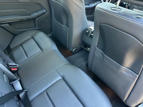 Used 2016 Mercedes-Benz E 350 Sedan image 32