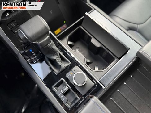 Used 2025 Toyota Tundra Platinum AWD/4WD image 26