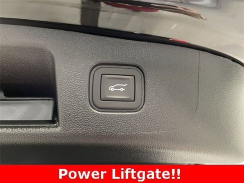 Used 2025 Chevrolet Blazer EV RS image 16