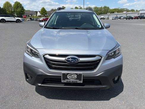 Used 2021 Subaru Outback Premium AWD/4WD image 8