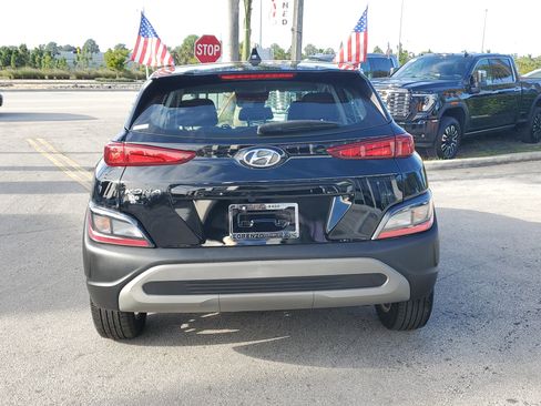 Used 2023 Hyundai Kona SE w/ Cargo Package image 6