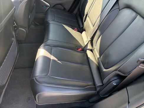 Used 2024 Jeep Grand Cherokee Overland w/ Luxury Tech Group IV image 19