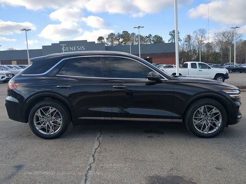 Used 2024 Genesis GV70 2.5T w/ Advanced Package image 3