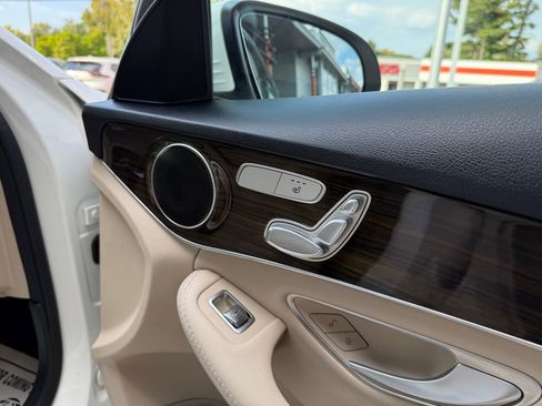 Used 2017 Mercedes-Benz C 300 4MATIC Sedan image 15