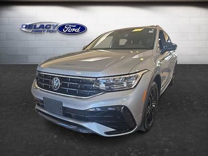 Used 2022 Volkswagen Tiguan SE R-Line