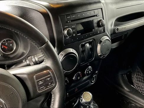 Used 2014 Jeep Wrangler Sport AWD/4WD image 8