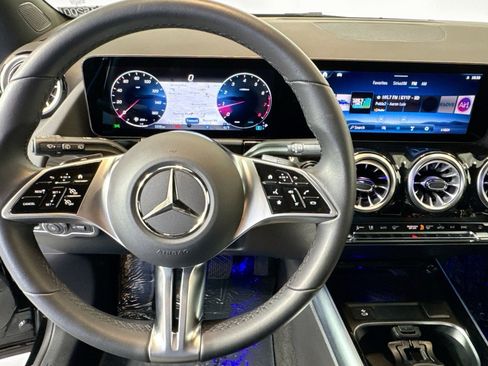 Certified 2025 Mercedes-Benz GLA 250 image 11